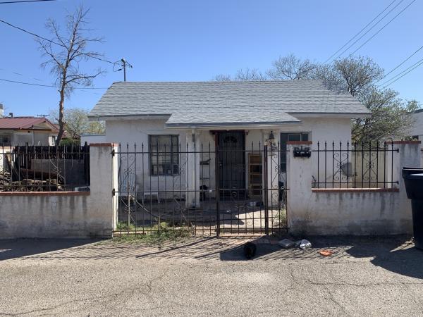 834 N Perry Ave